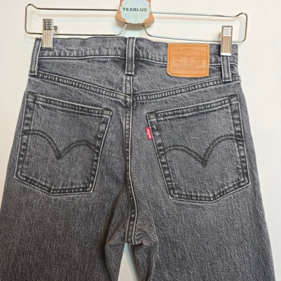 Levi's 24×27.5 Premium Wedgie High Rise Jean – Washed Black / Size 24 - Picture 7 of 10